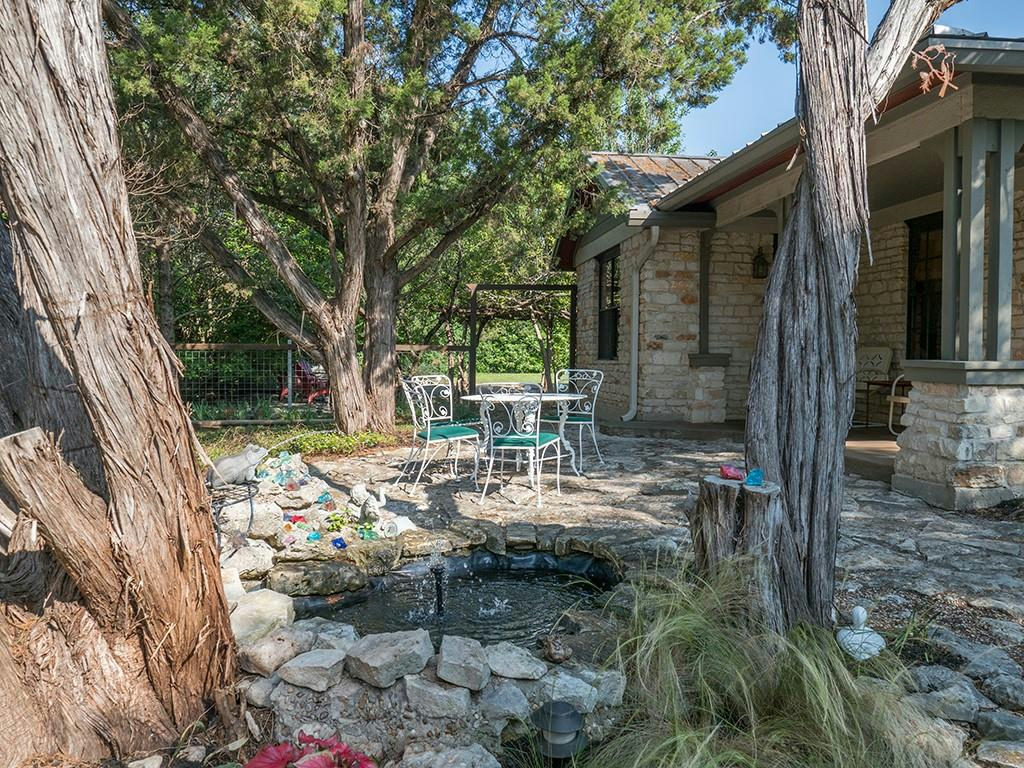 302 N Flamingo Dr — photo 2