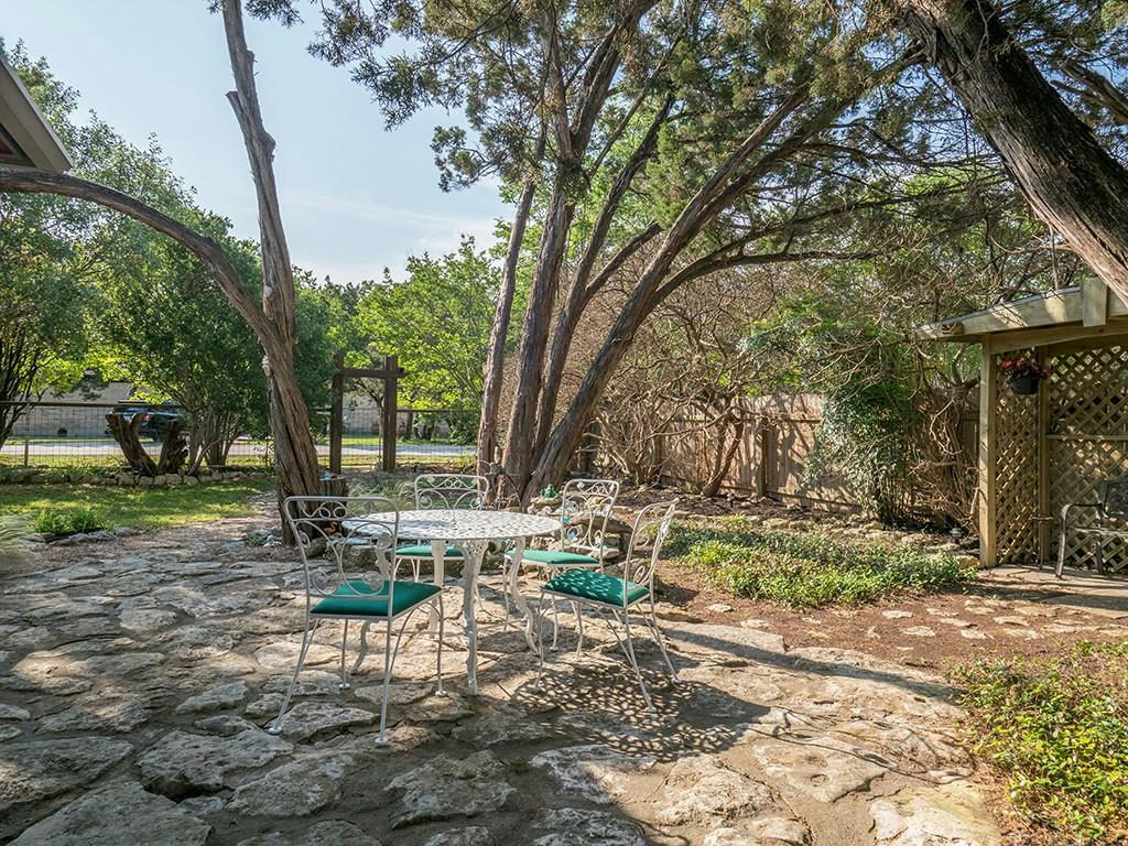 302 N Flamingo Dr — photo 4