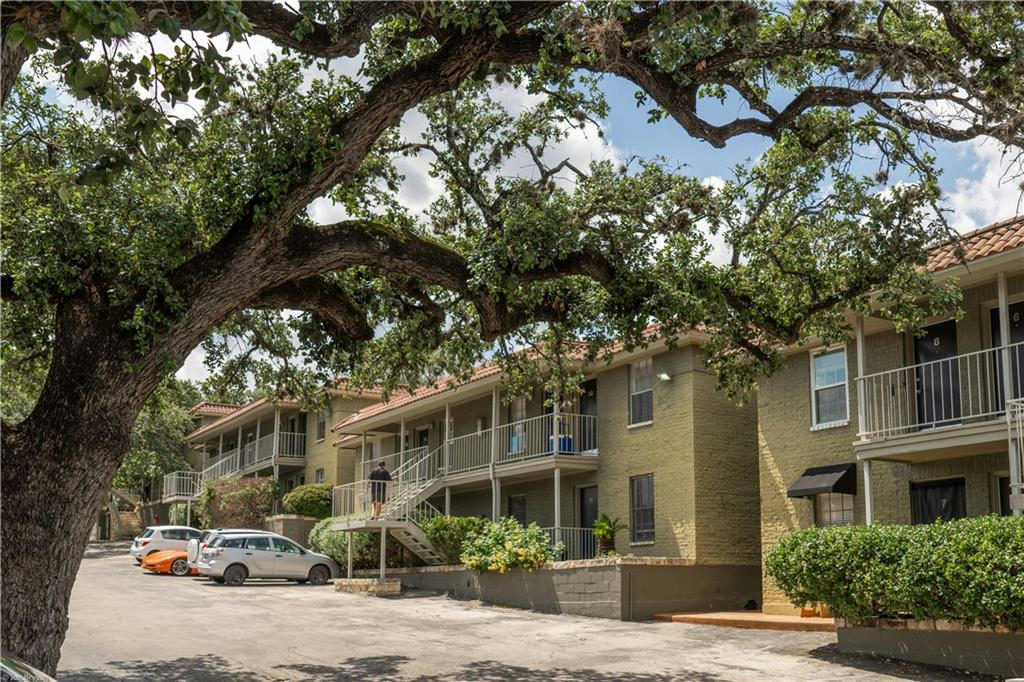 2302 East Side Dr #16