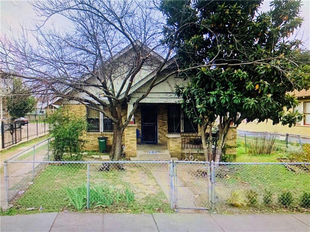1805 E Cesar Chavez St