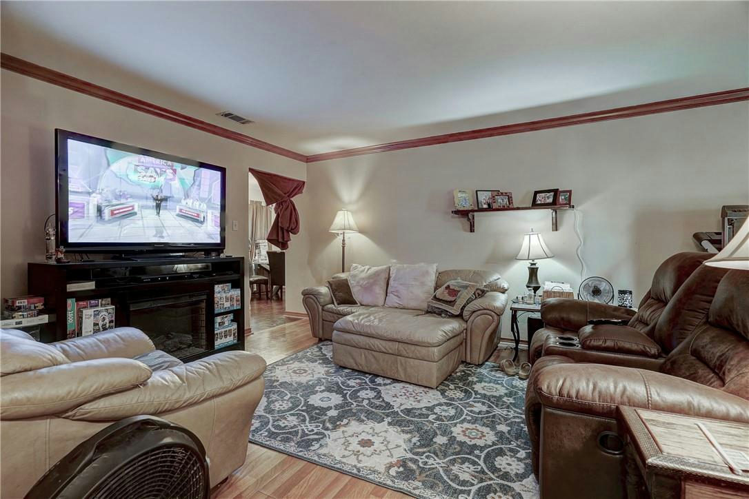 40202 Settlers Path — photo 3