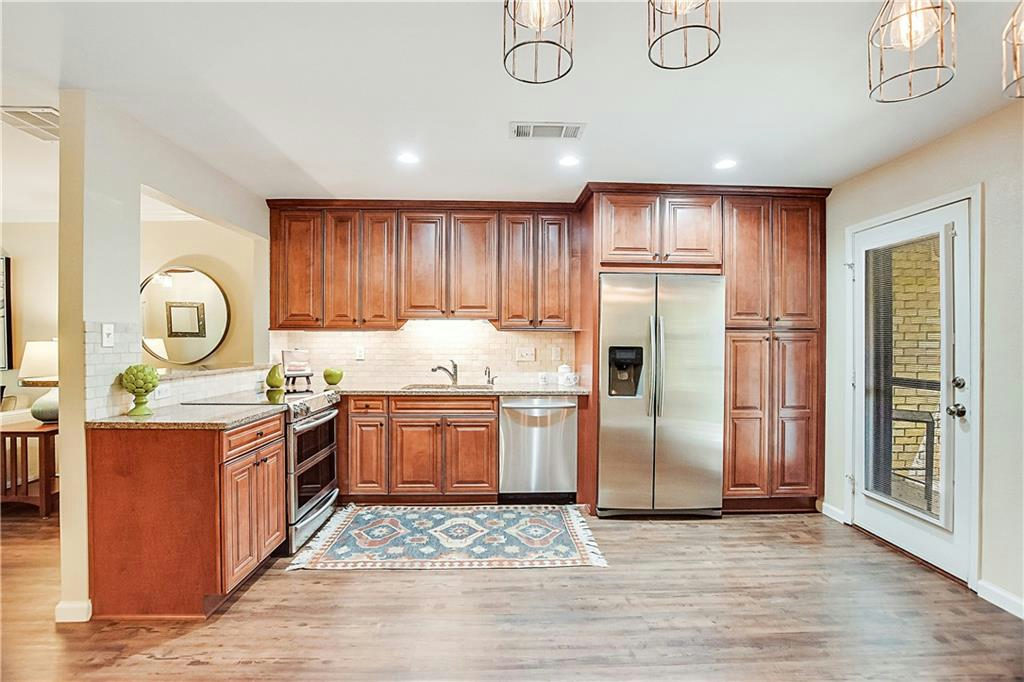 8309 Summer Side Dr