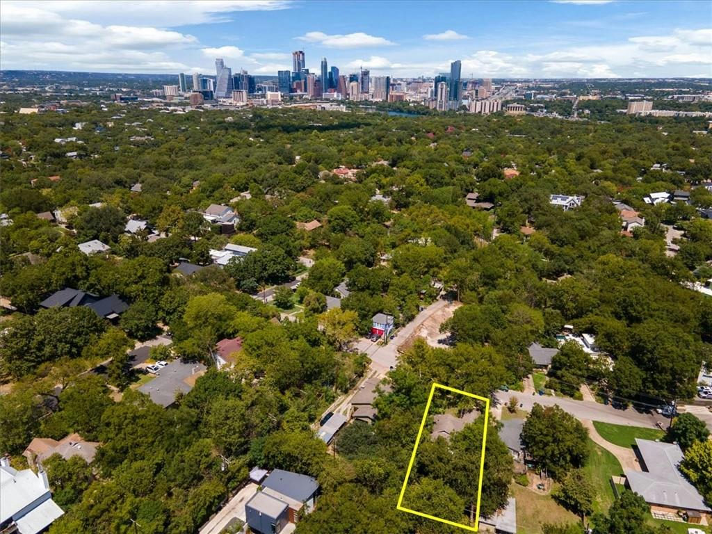 1109 Mariposa Dr