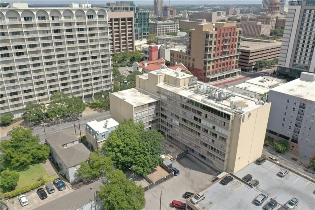 1800 Lavaca St #605