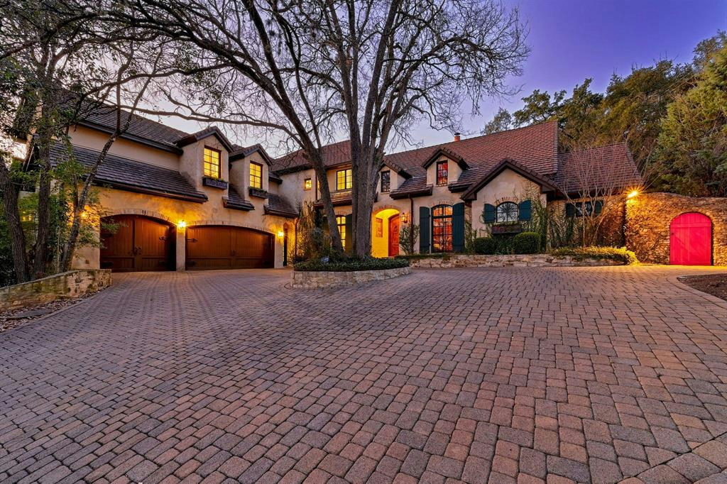 2 Inwood Cv
