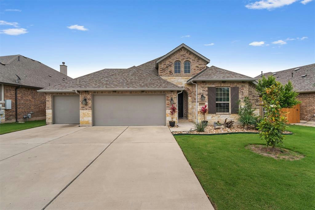 3029 Columbus Loop