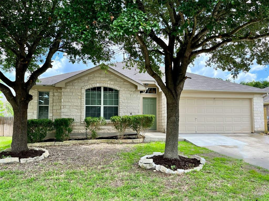 1544 Amberwood Loop
