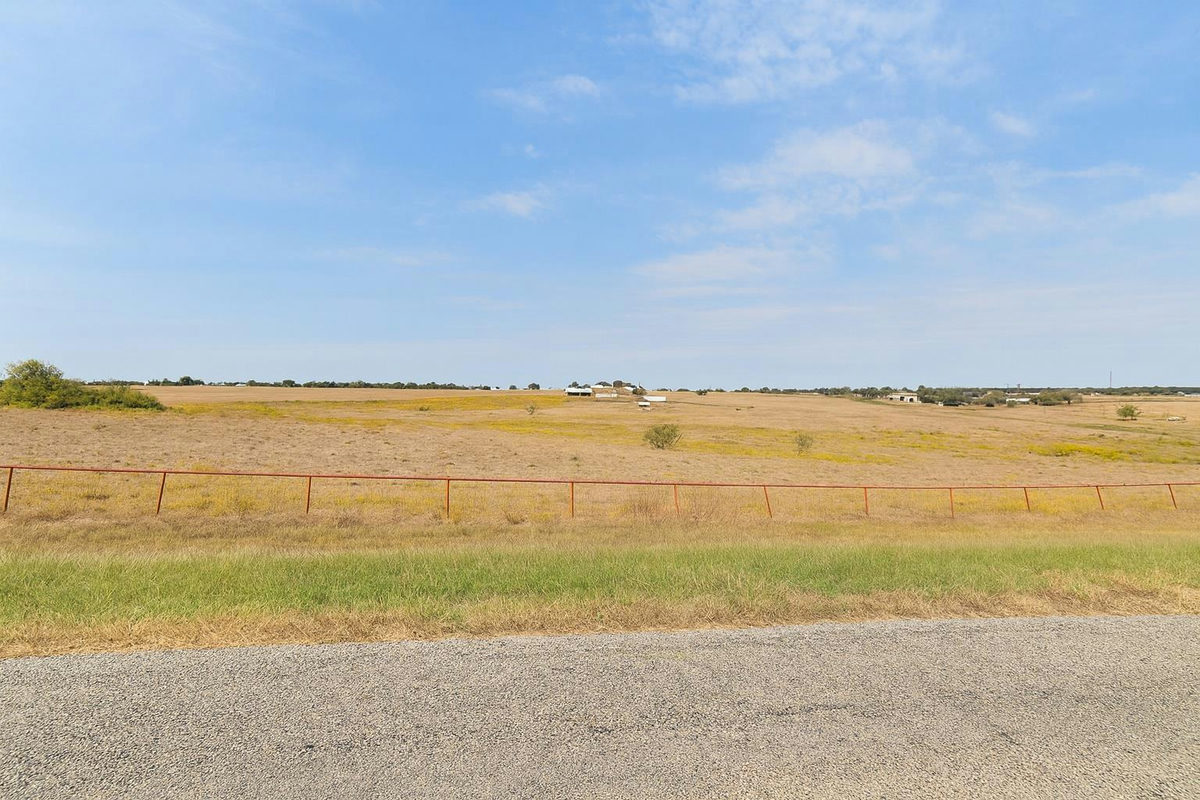 600 County Rd 405 — photo 2