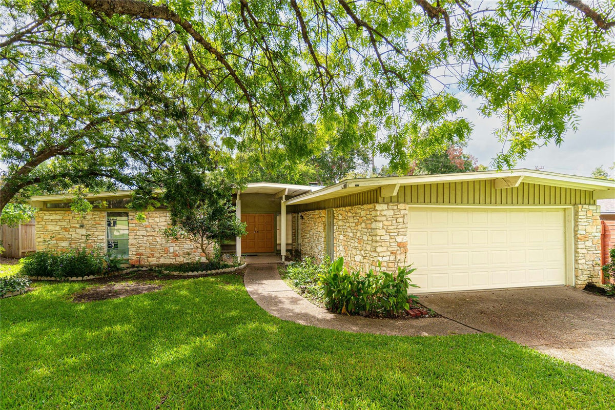 2713 Richcreek Rd