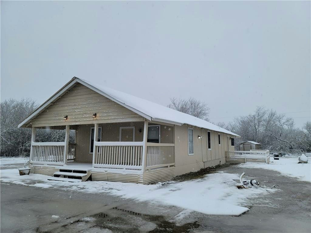 18501 Blake Manor Rd — exterior