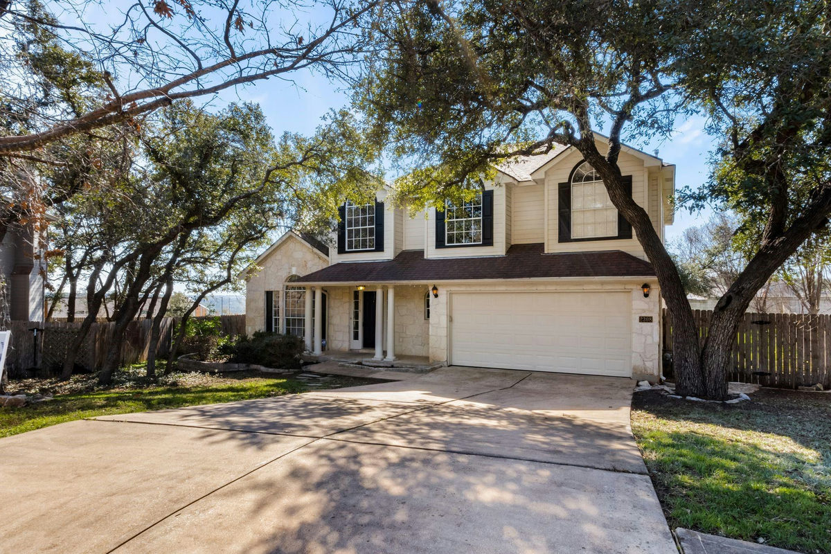 2308 London Ln