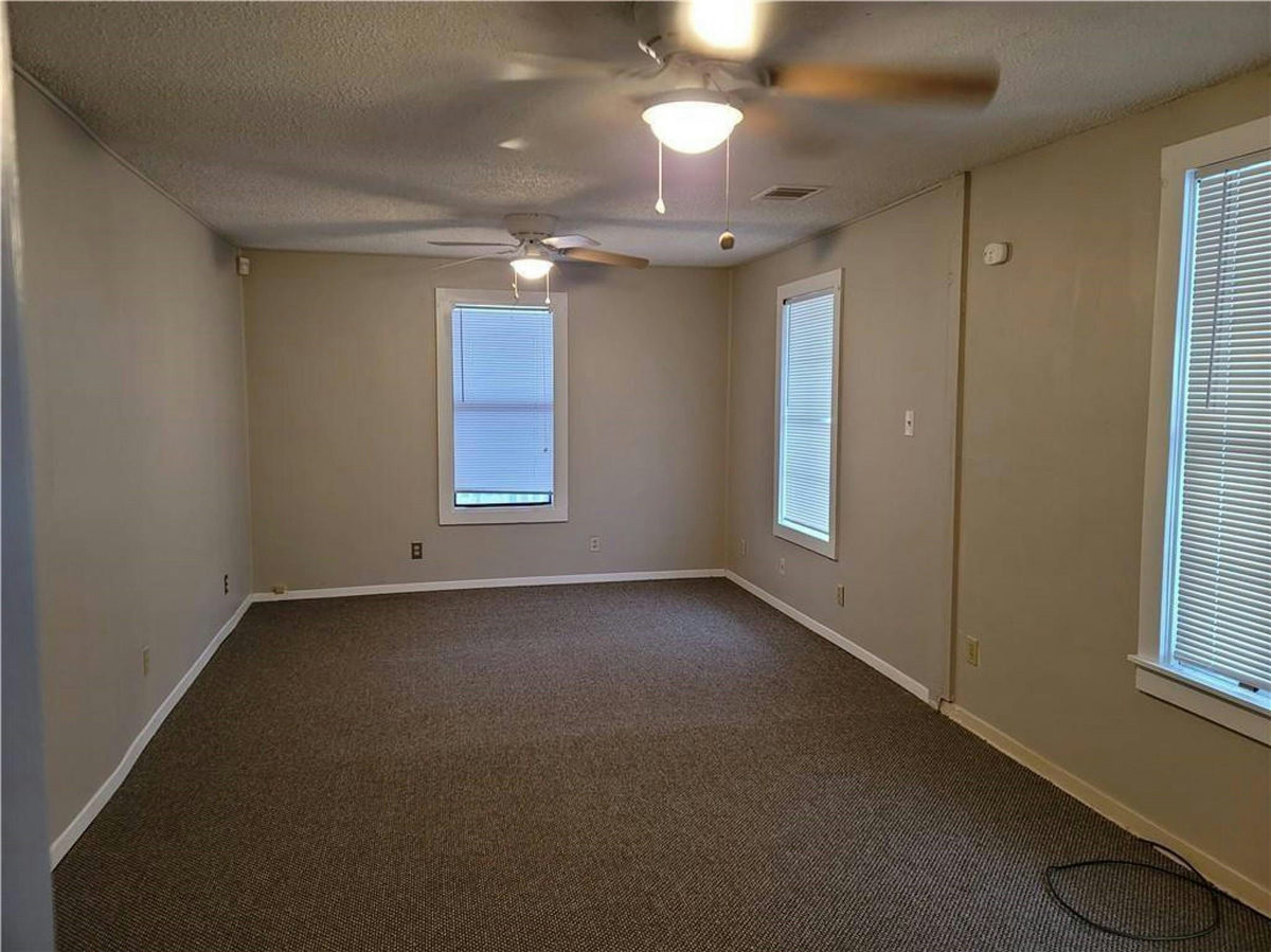 18501 Blake Manor Rd — photo 4