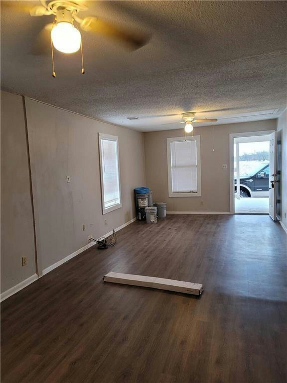 18501 Blake Manor Rd — photo 2