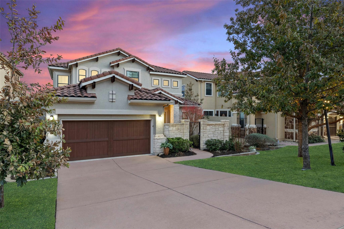 302 Indianwood Dr