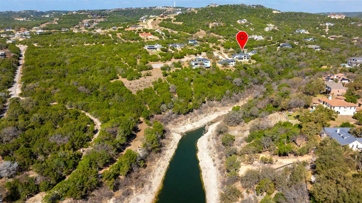 17701 Hunters Hollow — photo 4