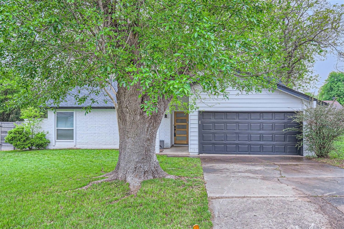 5205 Provencial Dr