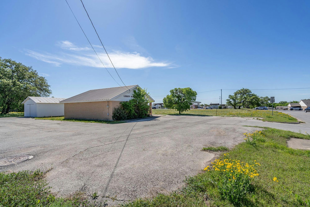 107 Brown Bridge Rd — photo 4
