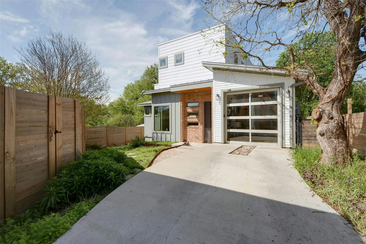 1604 Greenwood Ave #2