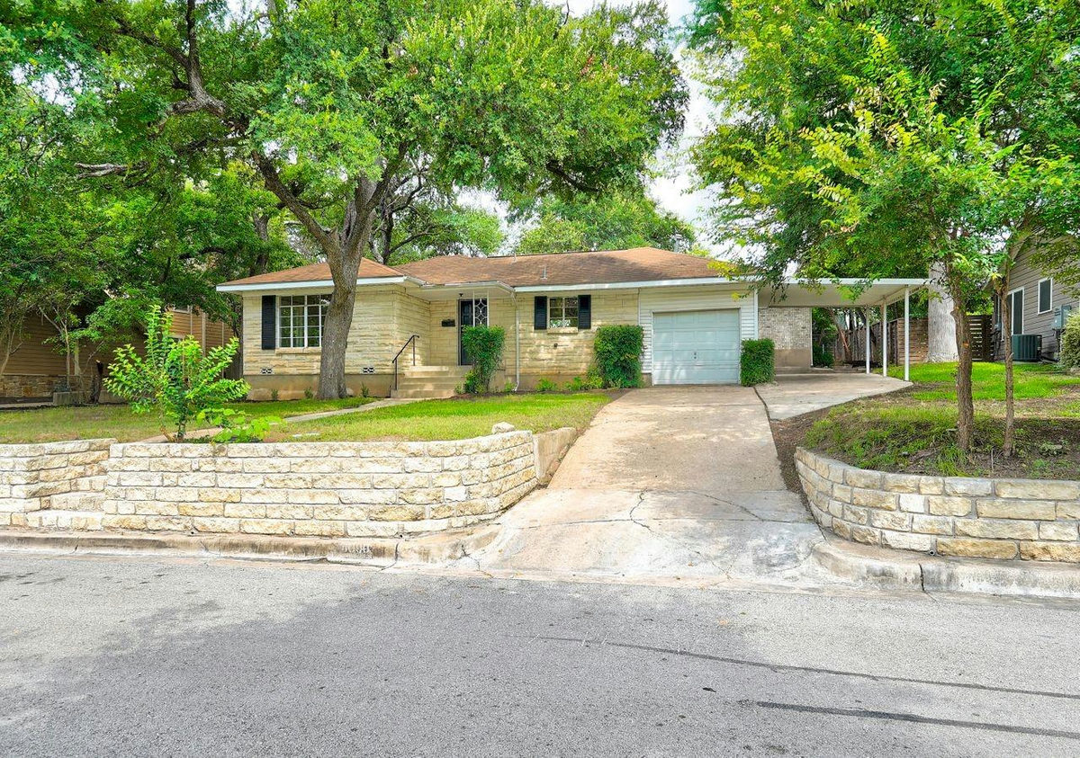 4000 Idlewild Rd