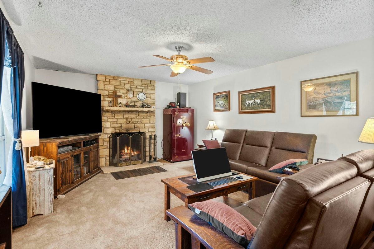801 Billie Brooks Ln — photo 5