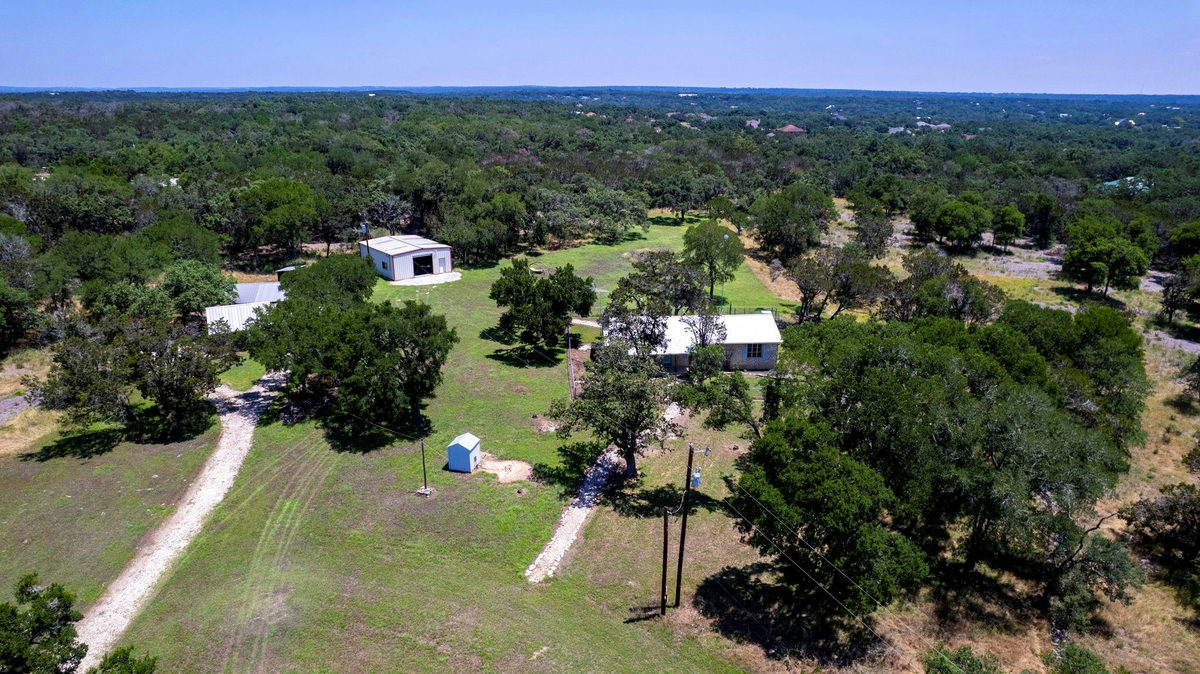 801 Billie Brooks Ln — photo 3