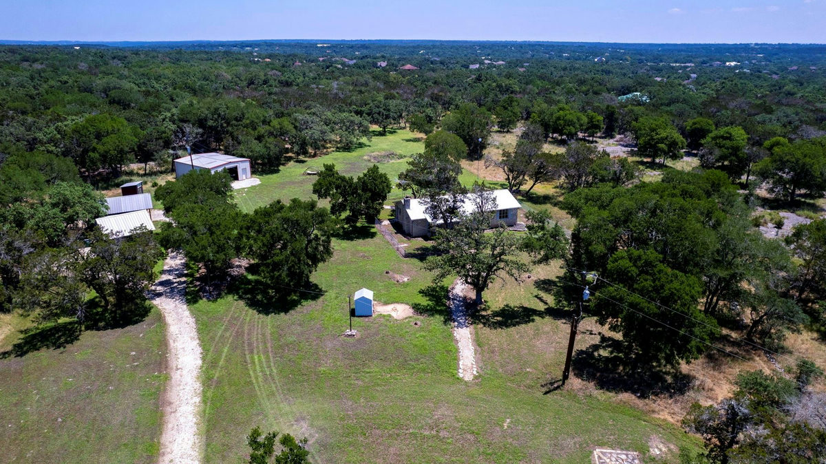 801 Billie Brooks Ln — photo 4