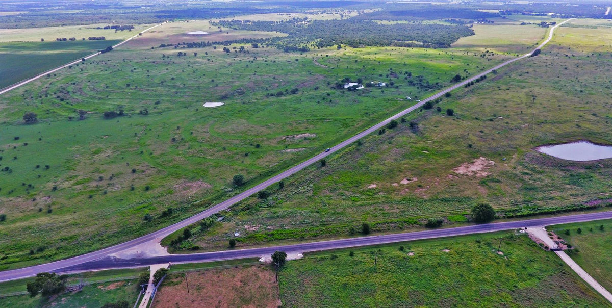 11373 Fm 112 — photo 2