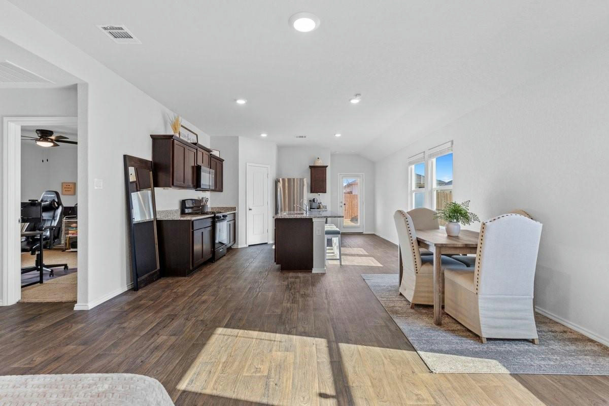 133 Roanwood Dr