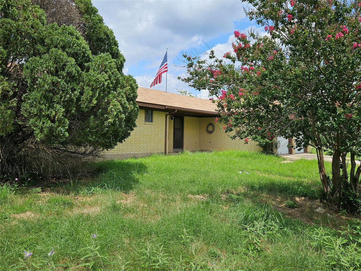2790 W Highway 290 — photo 3