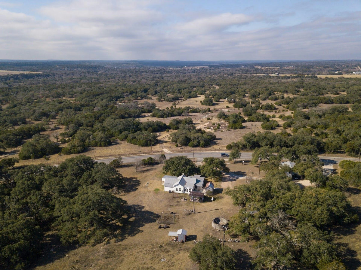 22100 Fm 150 None W — photo 3