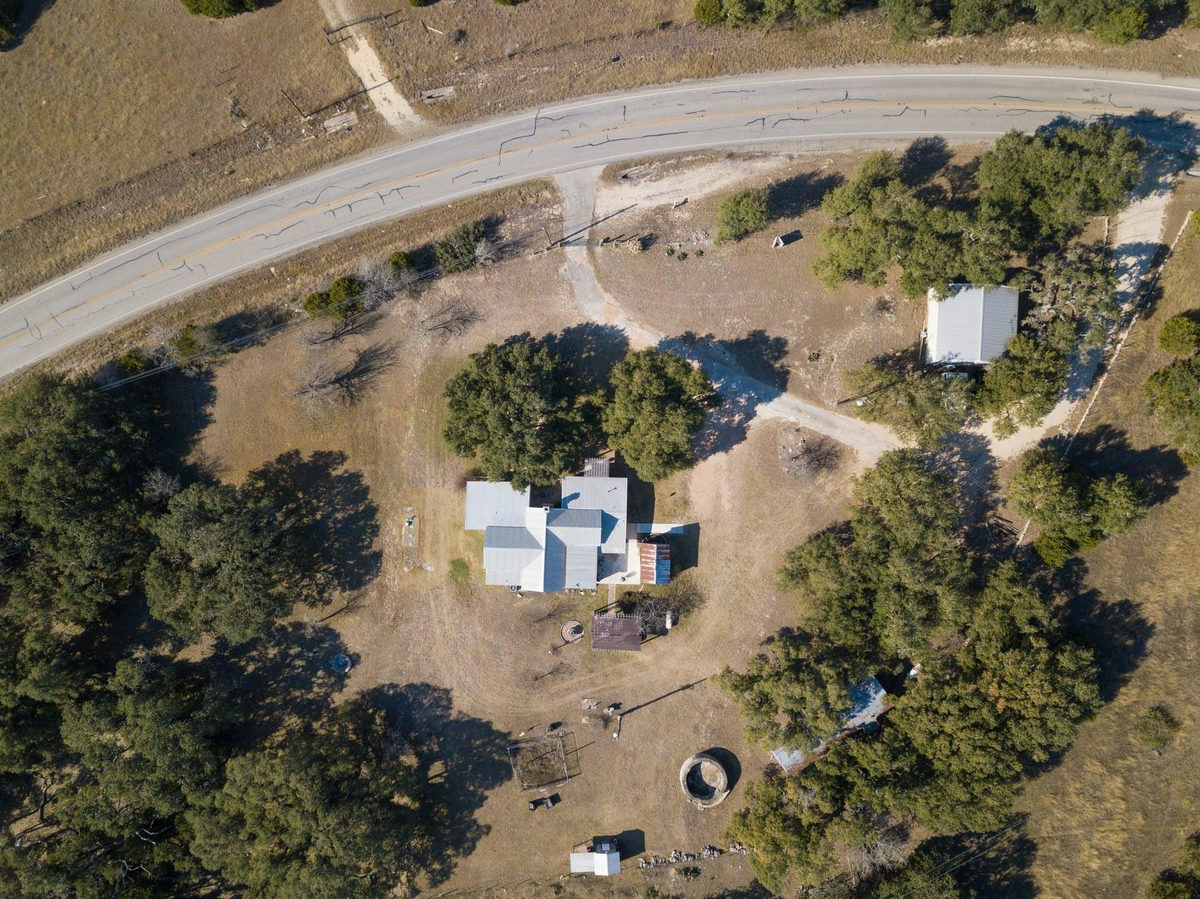 22100 Fm 150 None W — photo 4