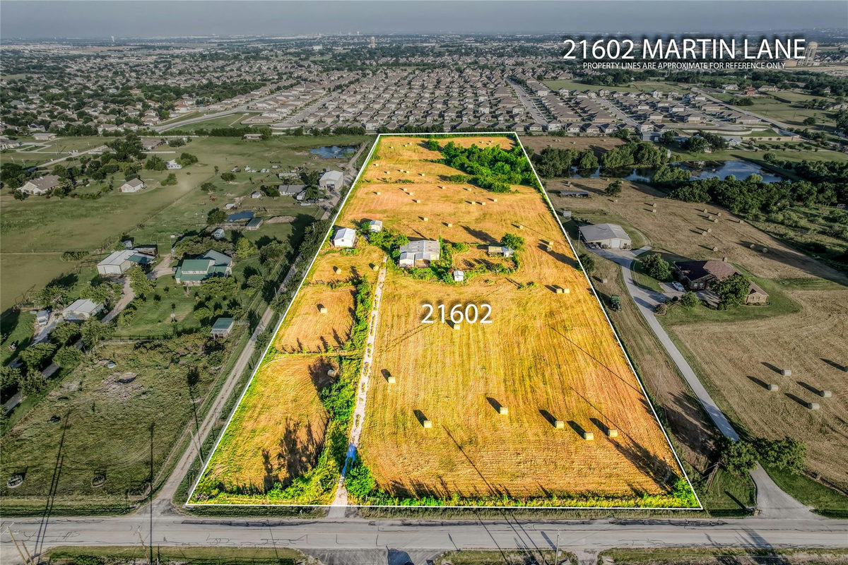 21602 Martin Ln — exterior
