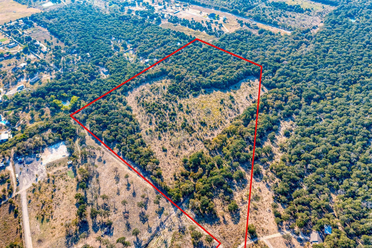 9202 Lockwood Springs Rd — exterior