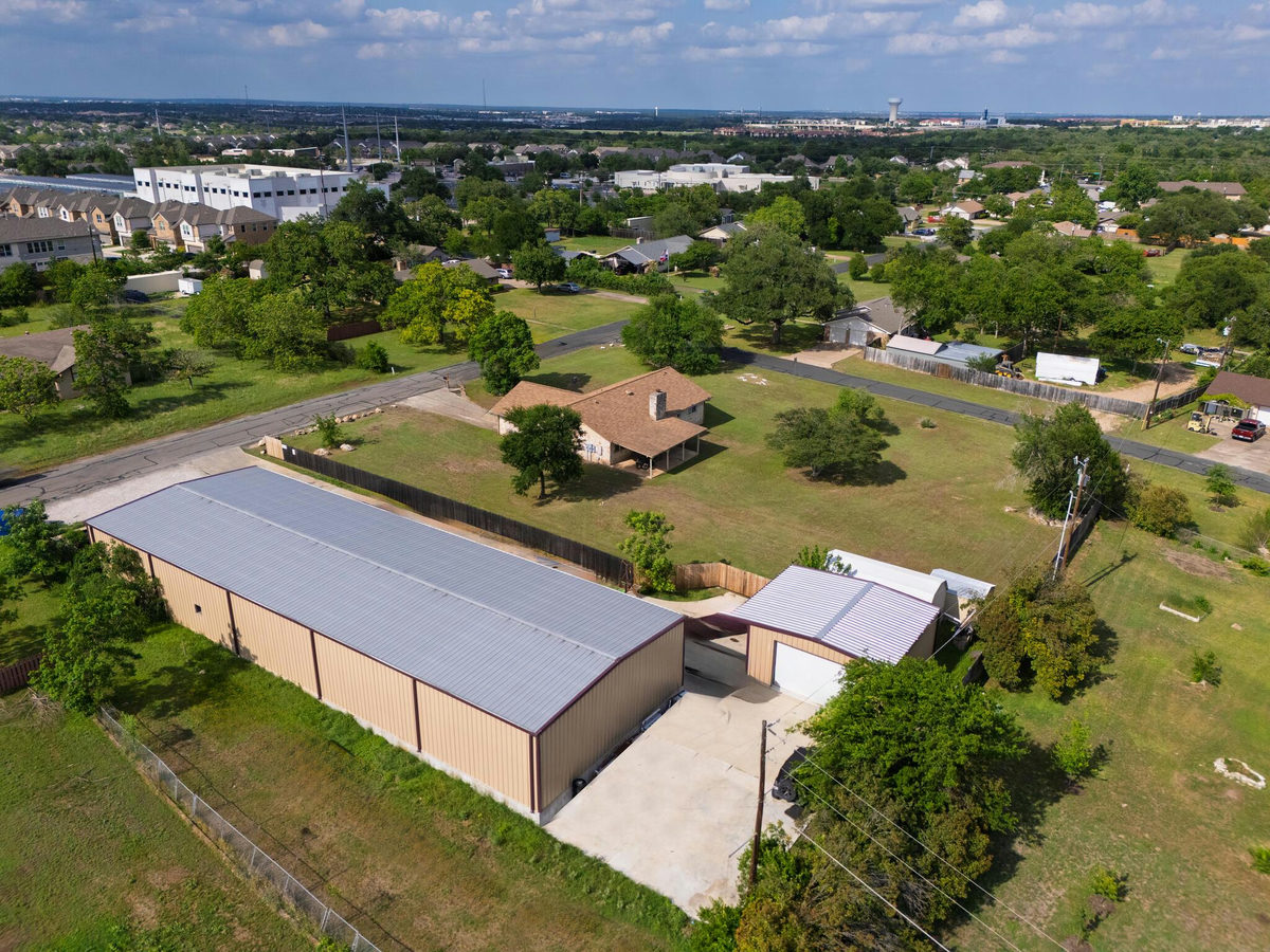 1612 Shenandoah Dr — photo 3