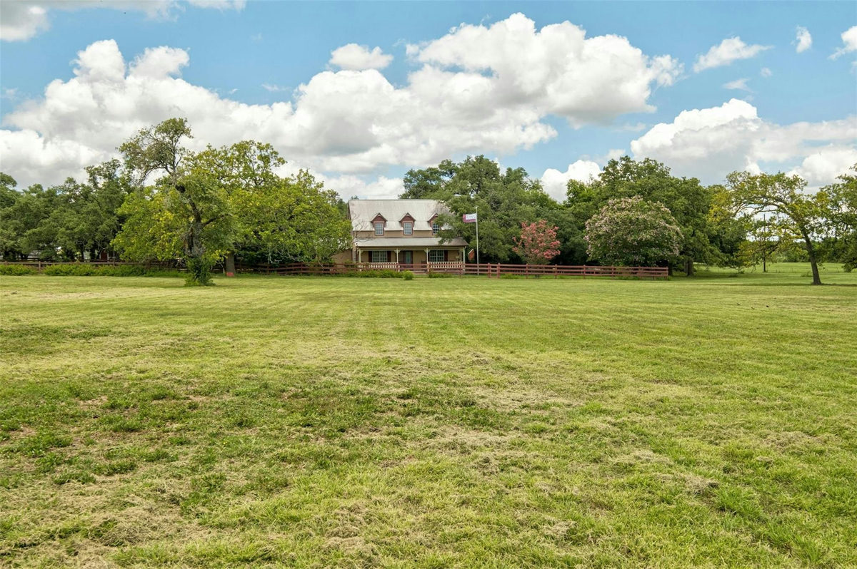 3805 Lone Man Mountain Rd #B — photo 5