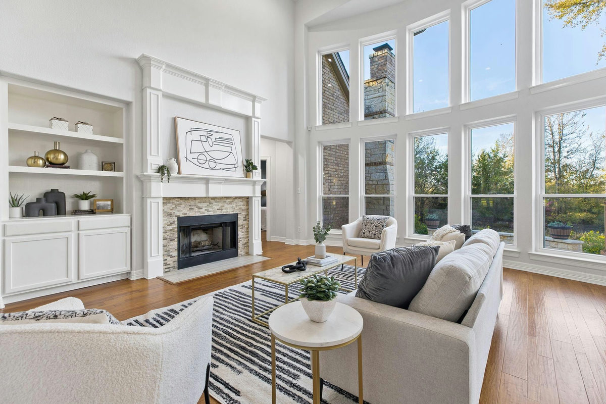 202 Las Colinas Dr