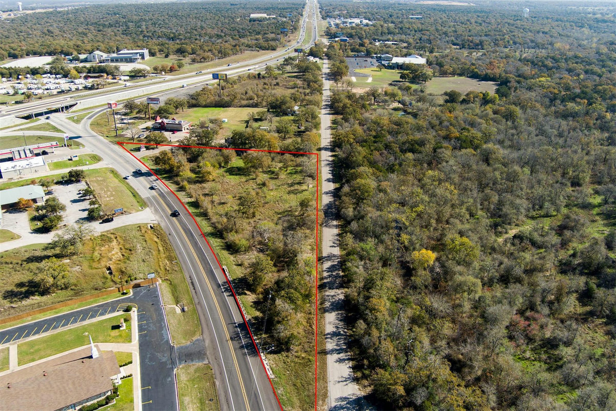 119 W State Highway 21 — exterior