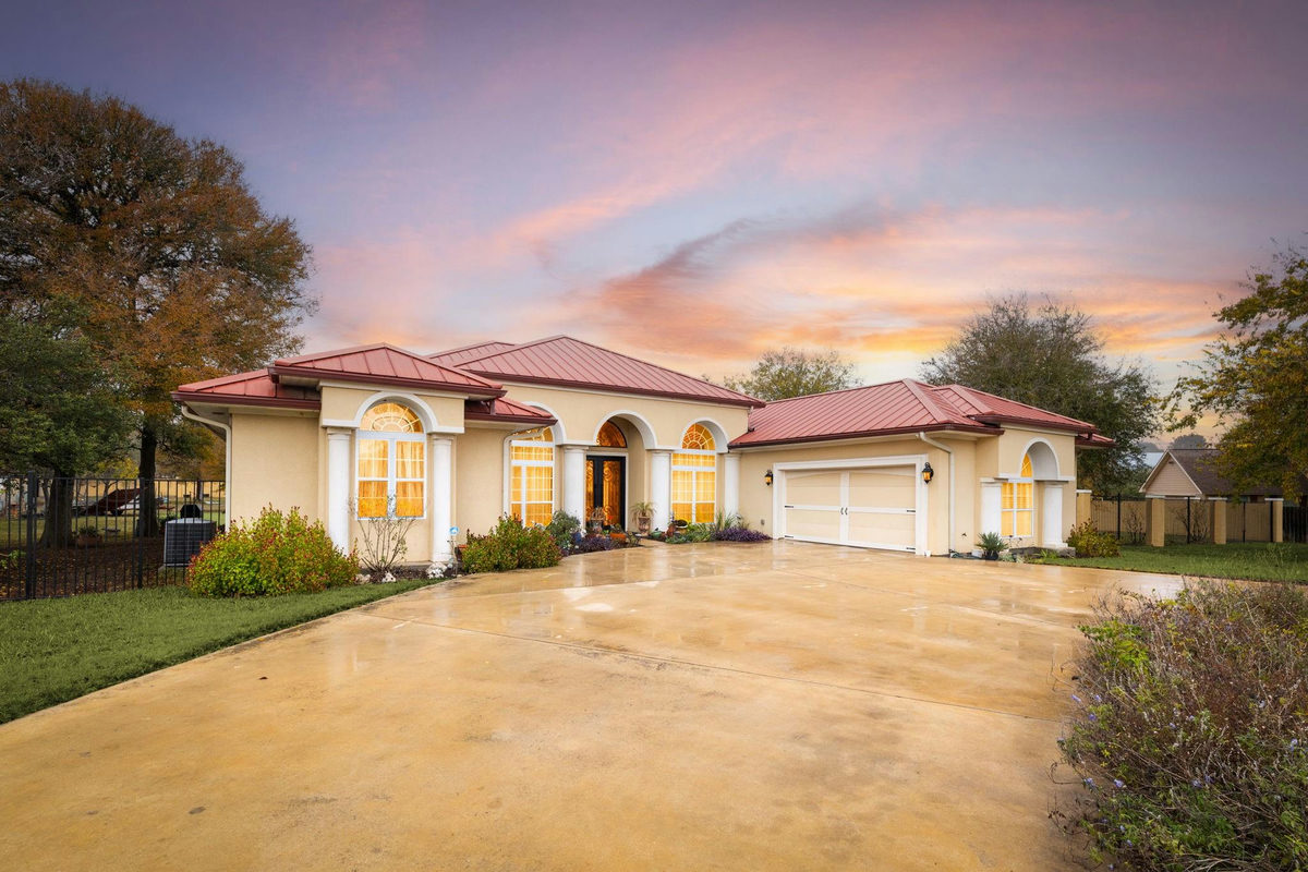 1202 Sierra Vista Cv — exterior