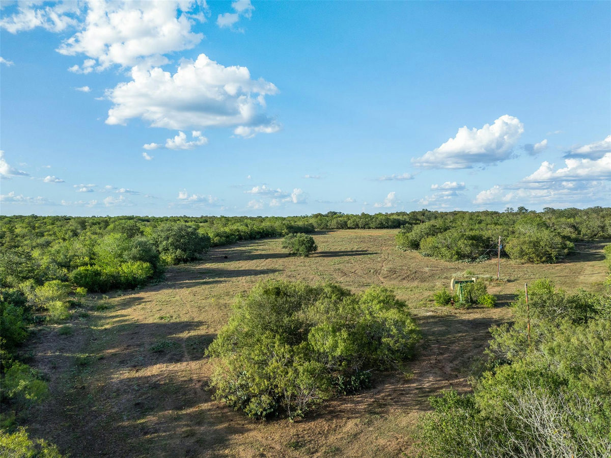 399 Seals Creek Rd — exterior