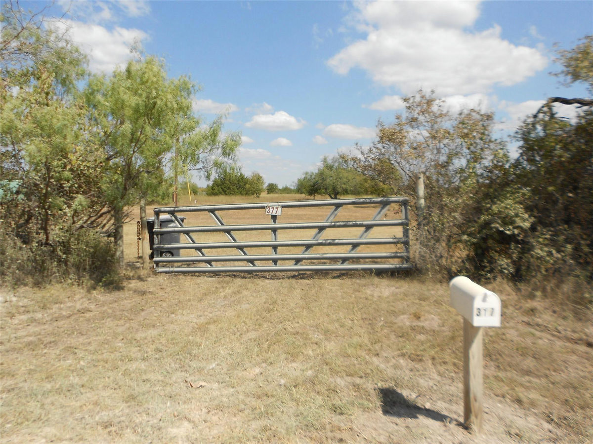 377 Crooked Rd — photo 2
