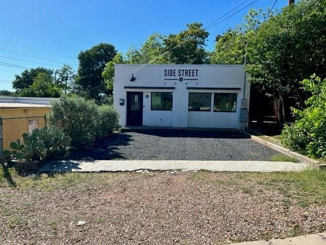 2500 Lake Austin Blvd — photo 2