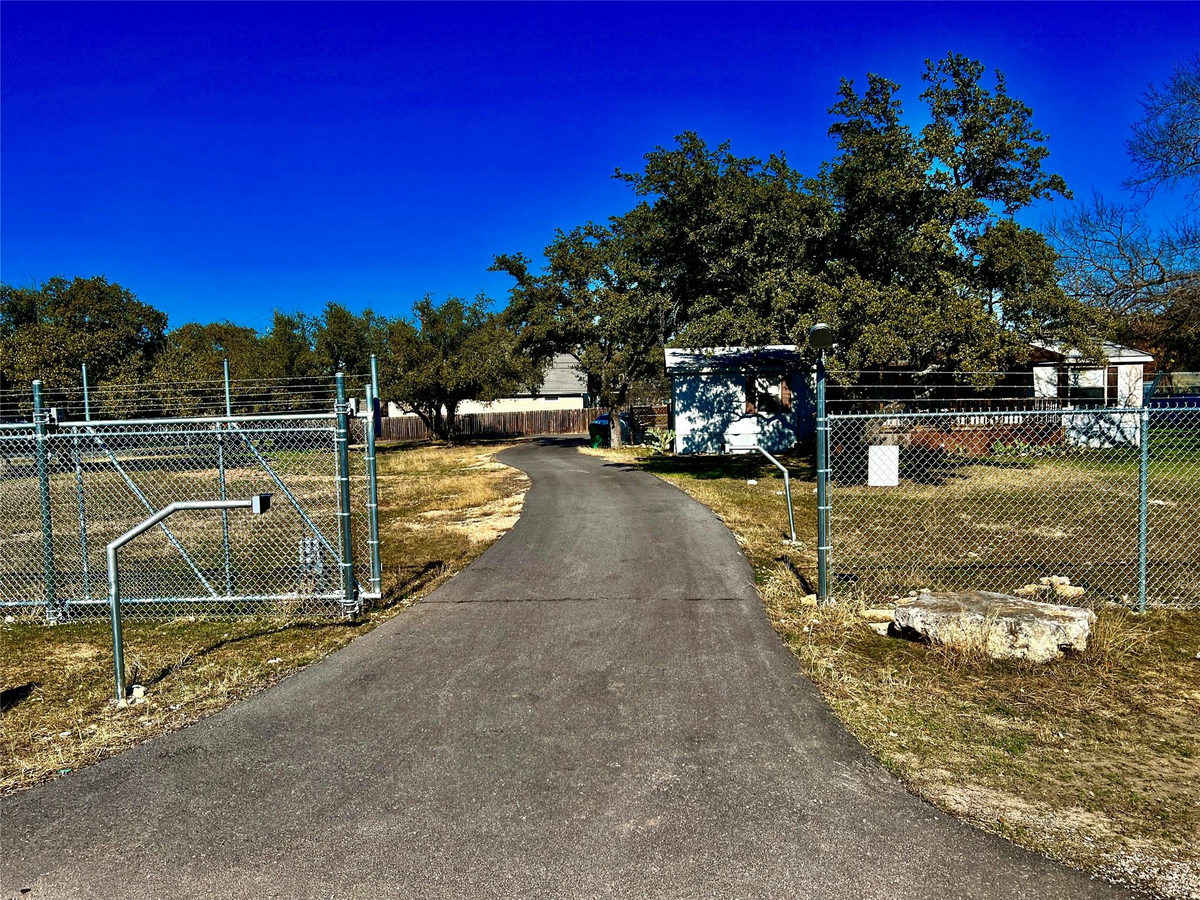 15608 CHECOTAH Dr — photo 2