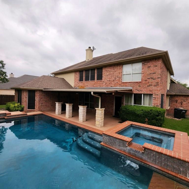 11710 Uplands Ridge Dr — exterior