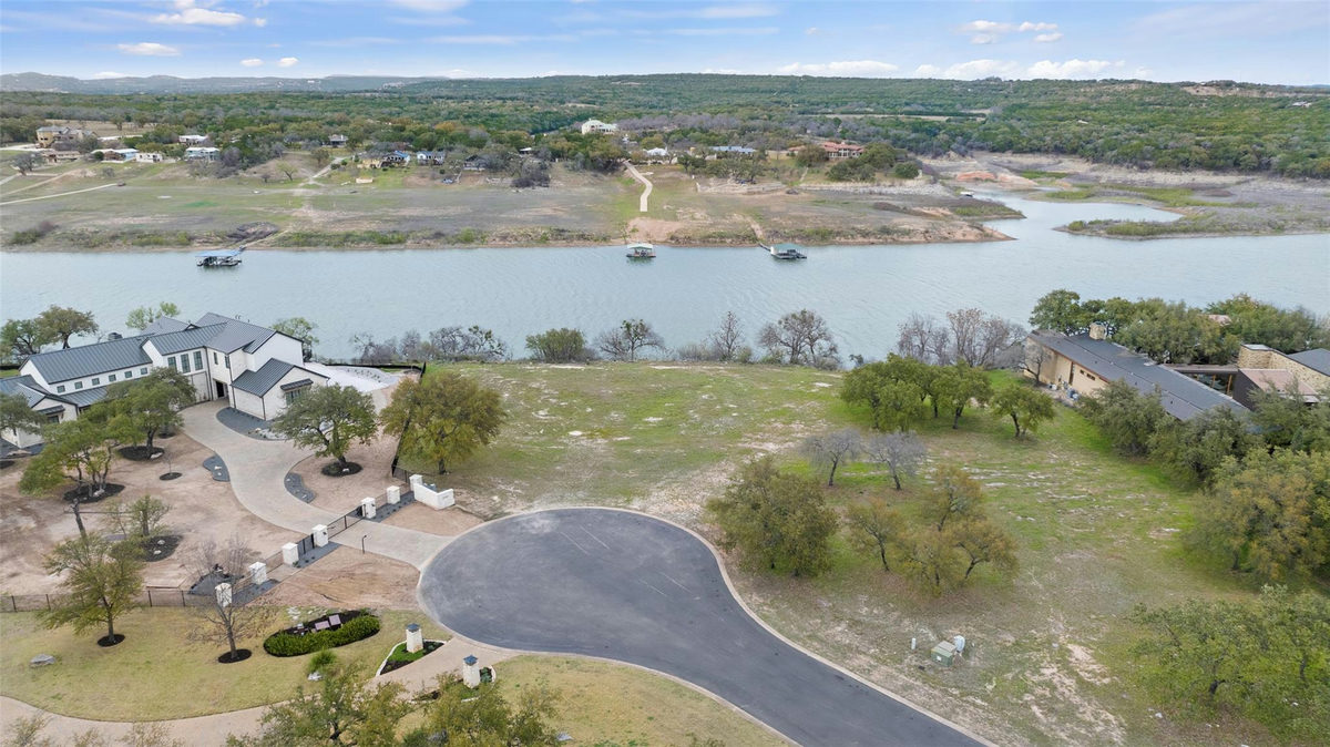 25208 Chernosky Point Cv — exterior