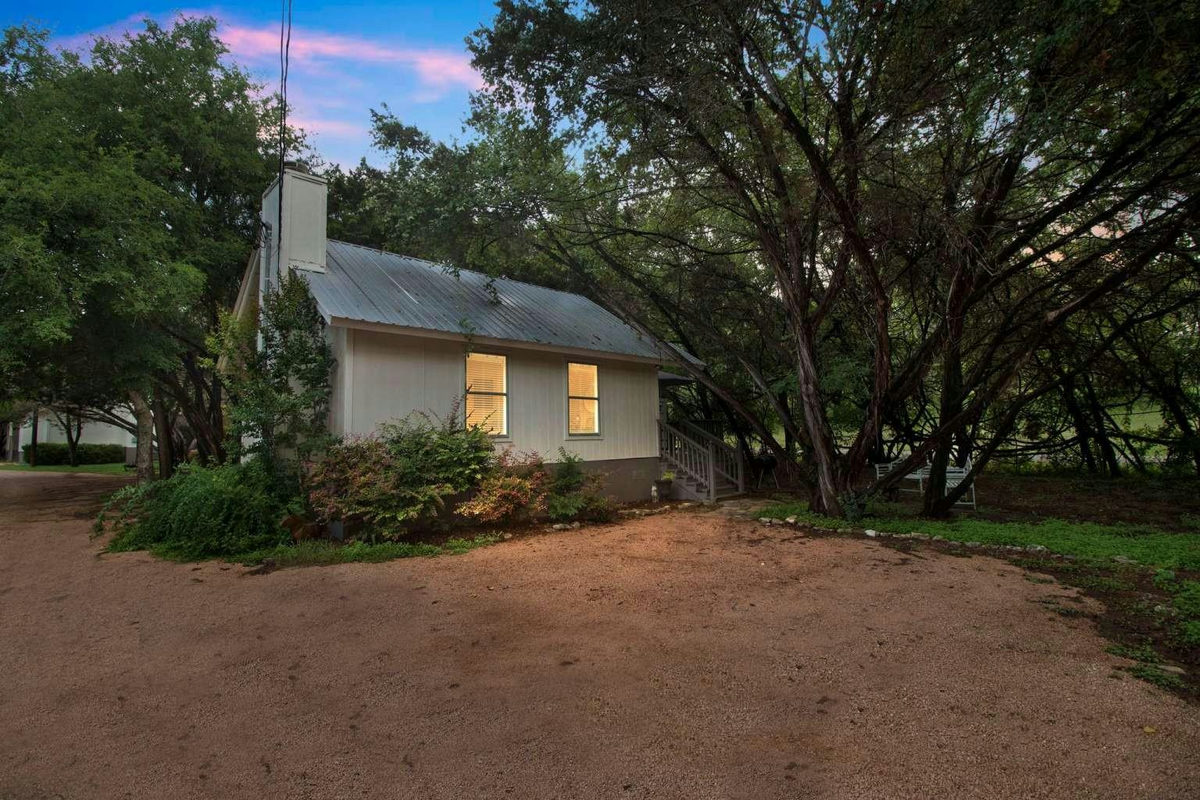 104 Scudder Ln #1-8 — exterior