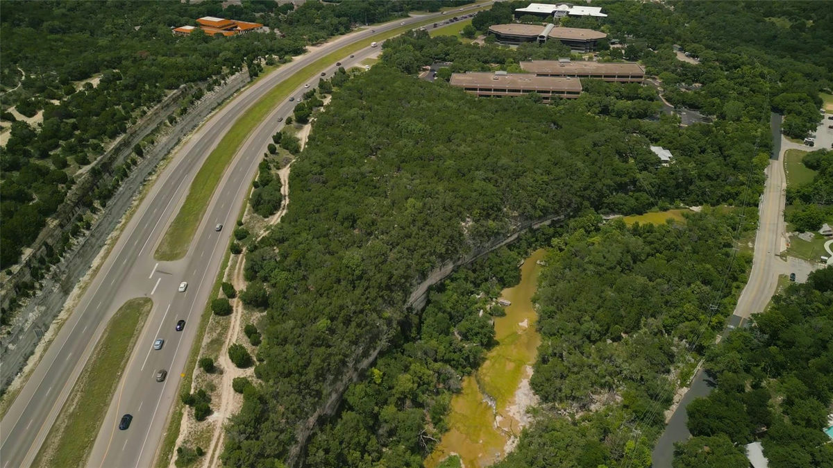 6601 N Capital of Texas Hwy — exterior