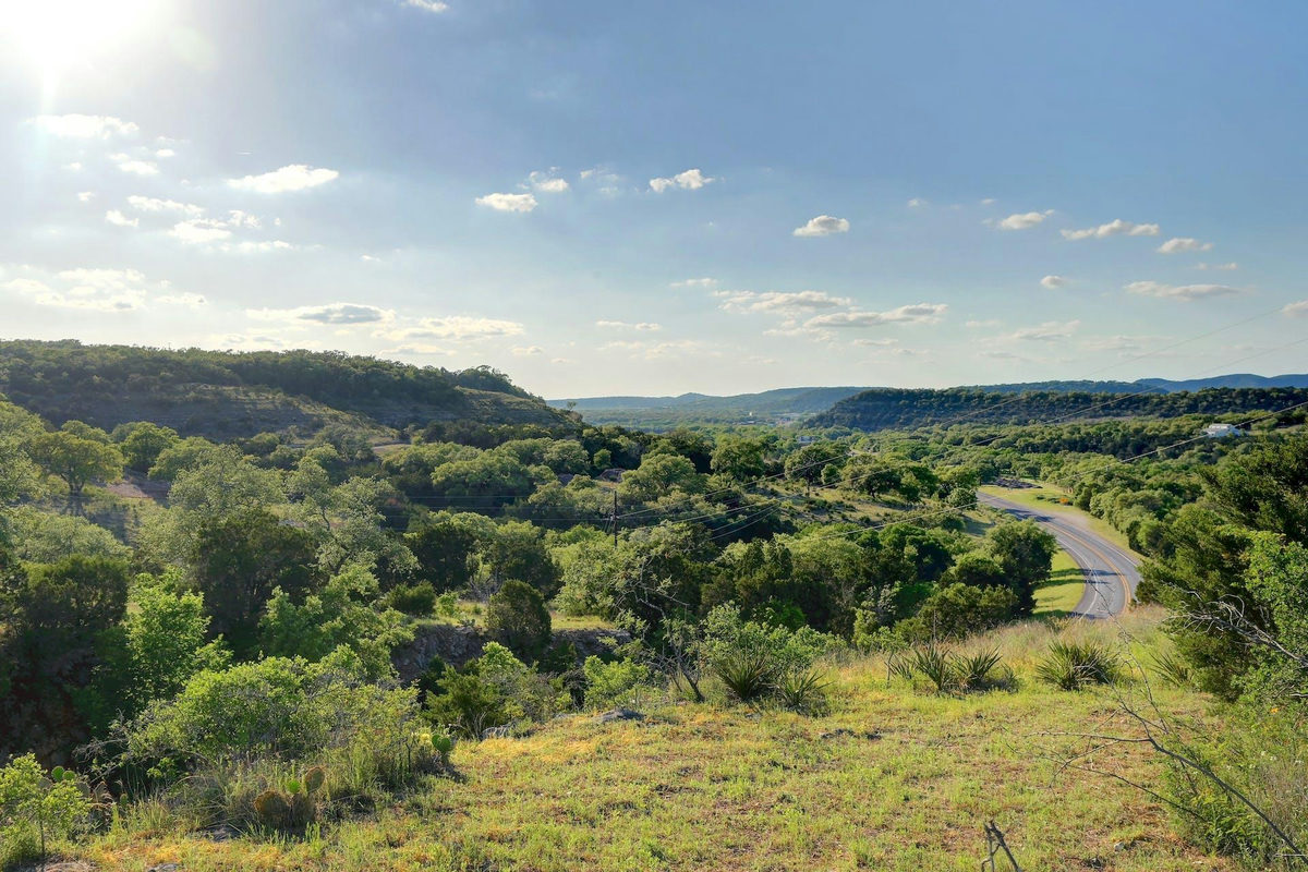 10700 FM306 — exterior