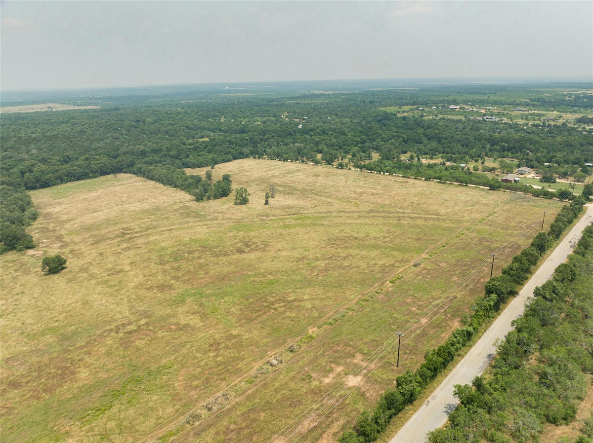 475 county Line Rd — photo 3