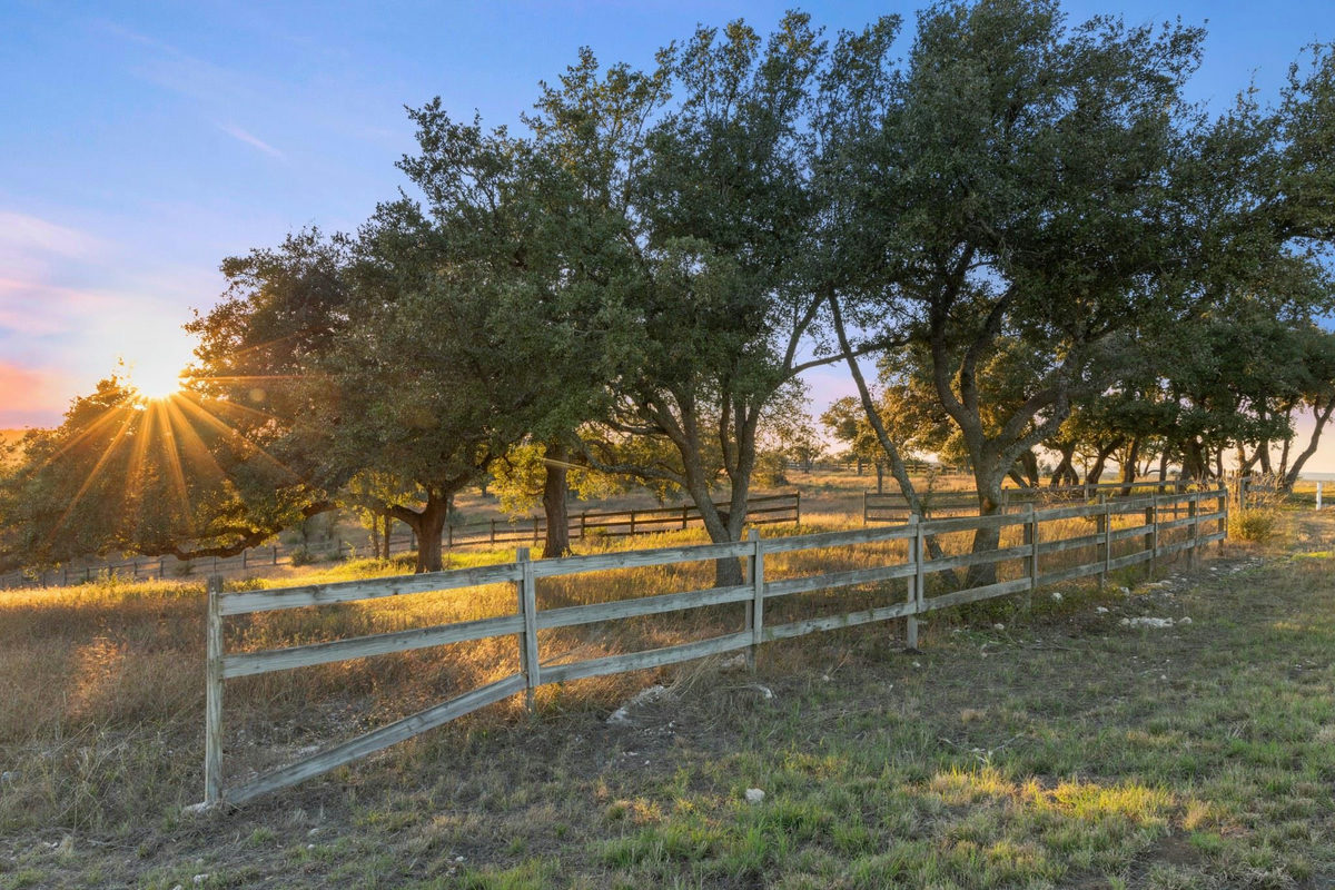 18700 Madrone Ranch Trail — photo 5