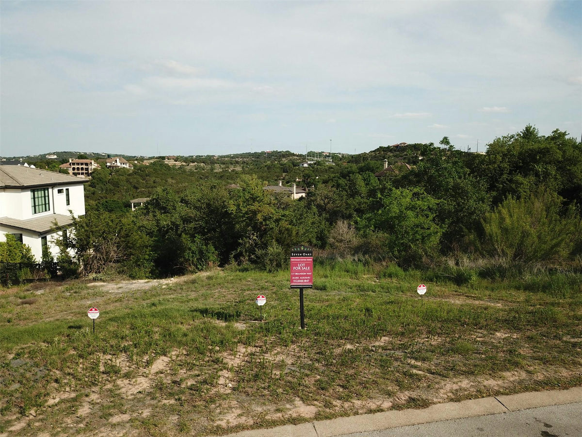 117 Brandon Way — photo 2